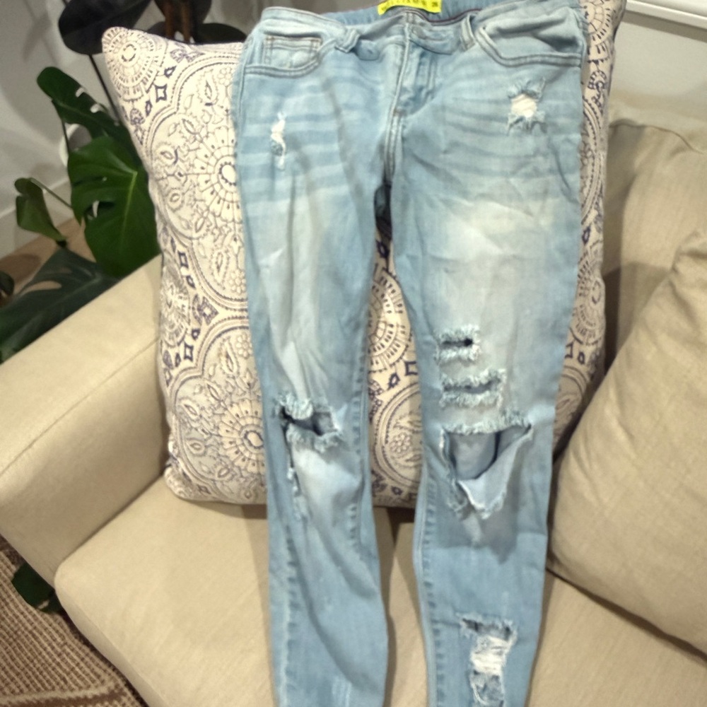 Distressed Light Blue Women's Jeans